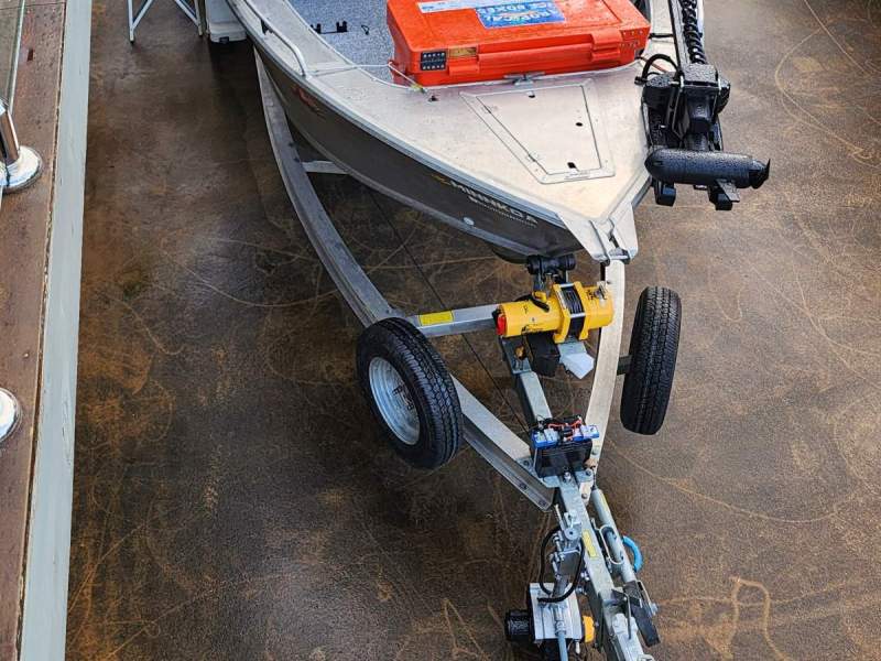 Quintrex 570 Renegade CC