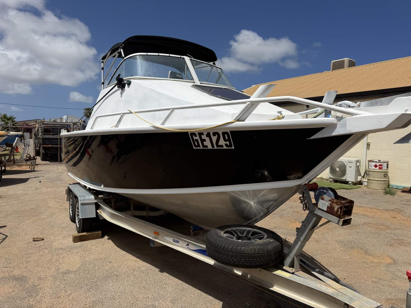 Yellowfin Plate 6200 Cabin