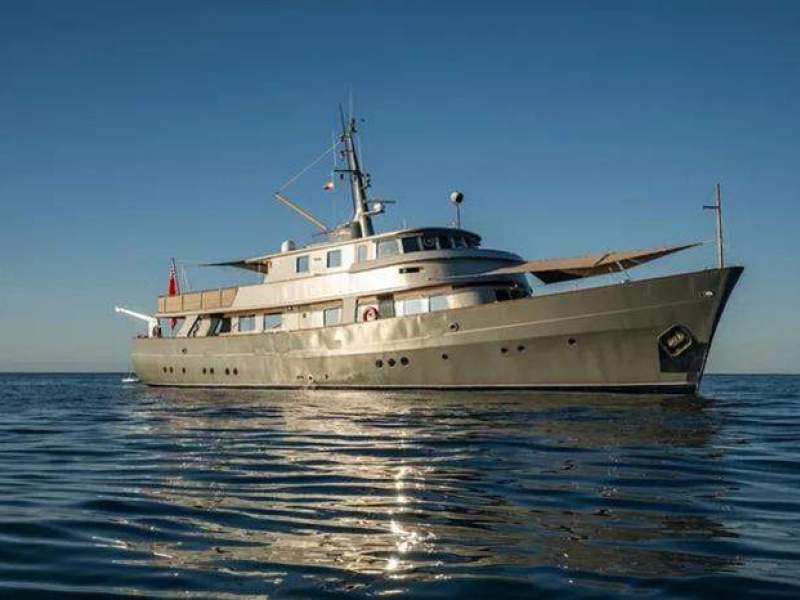 Laurent Giles TSDMY Gentleman's Motor Yacht