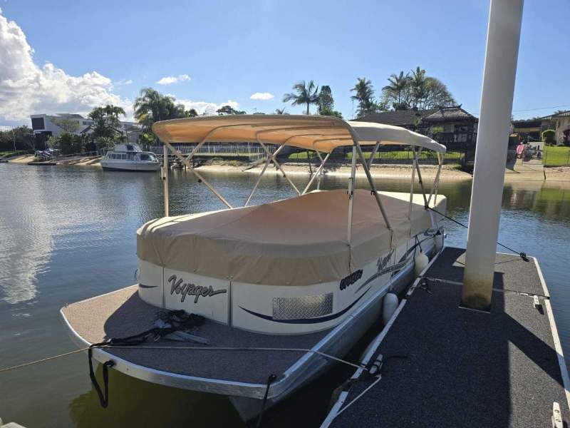 Voyager Cruiser Model 24 & 25 Pontoon - 7 metres