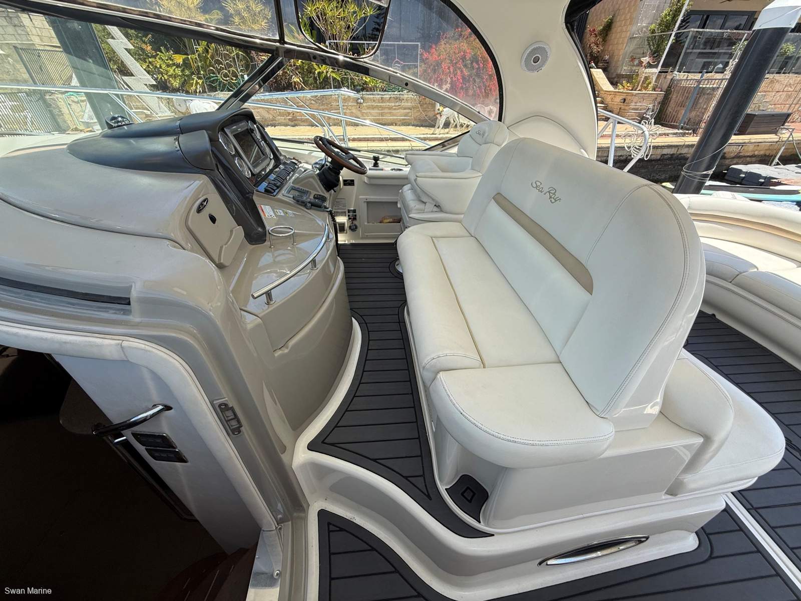 Sea Ray 455 Sundancer