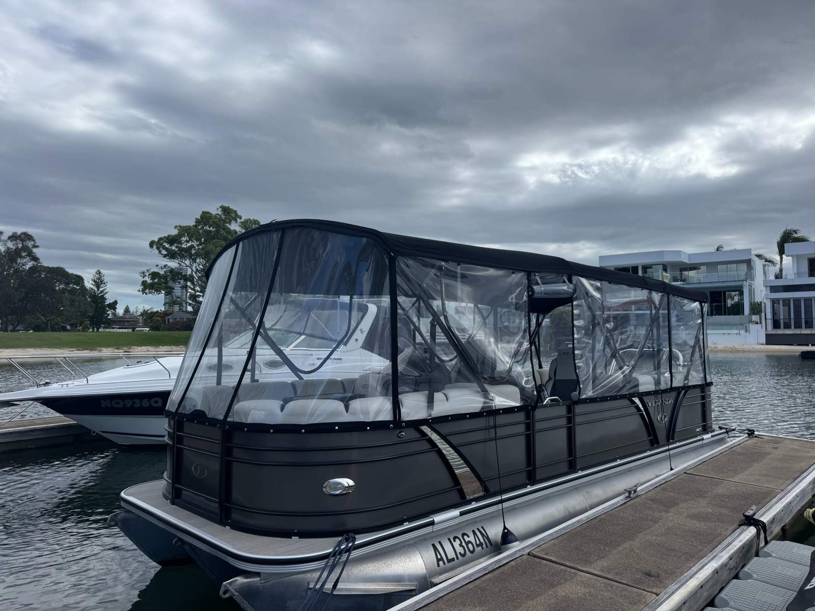 Veranda Pontoon Boats VP25RC PONTOON, PARTY