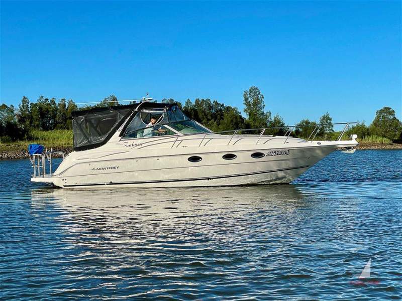 Monterey 322 Cruiser