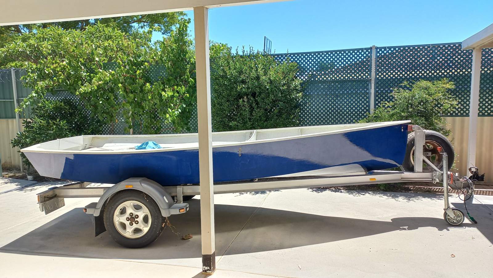 Aluminium Trailer for 4.3 metre sailboat