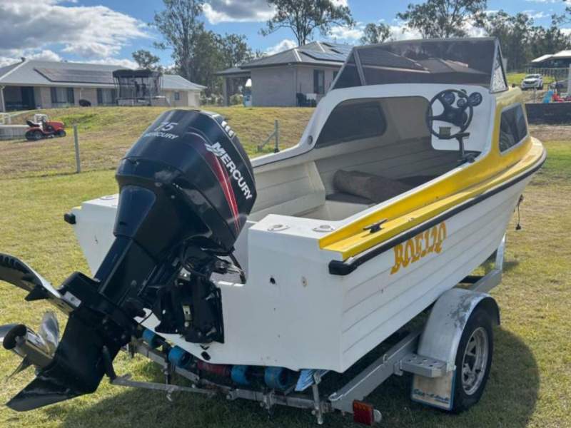 HALF CABIN FIBREGLASS