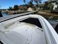 Boston Whaler 320 Outrage Centre Console
