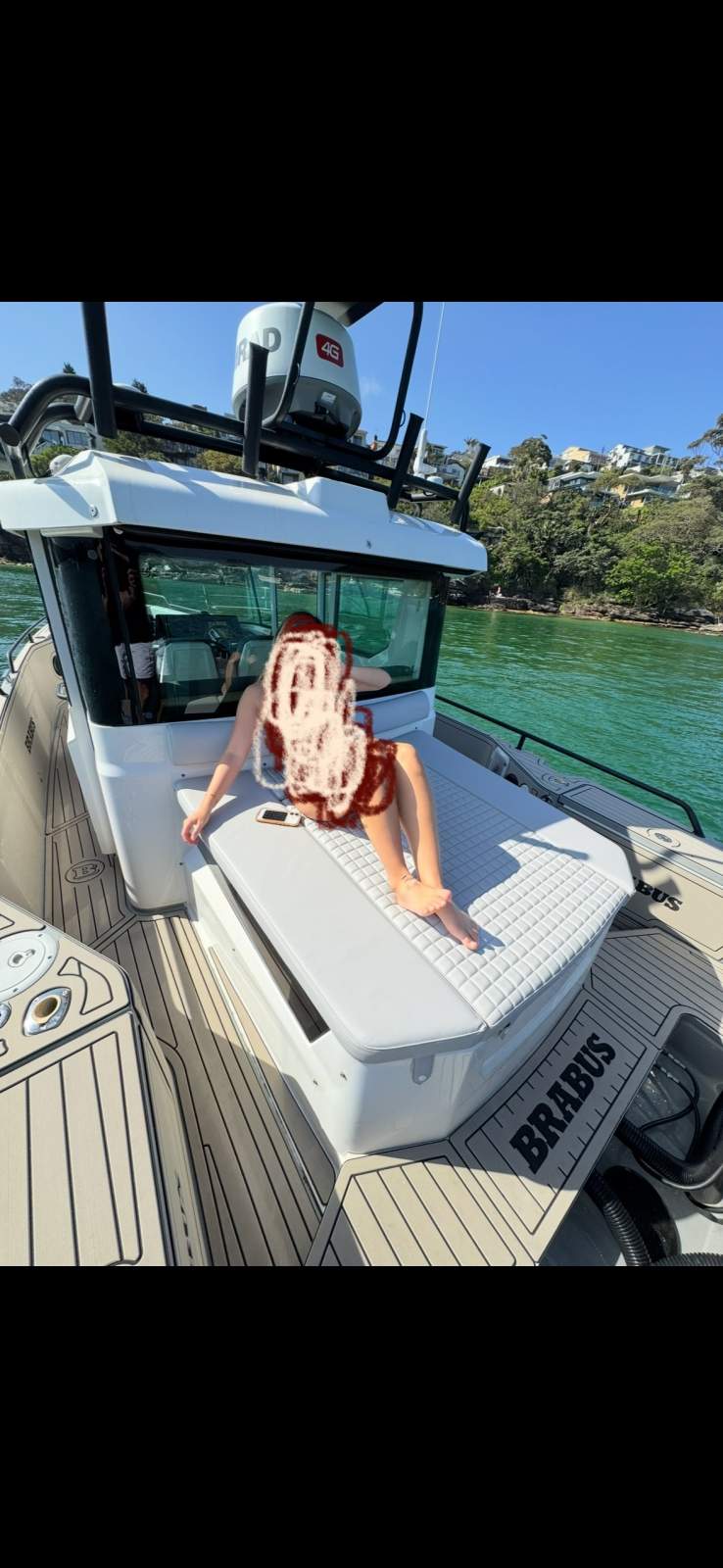 Axopar 28 Cabin Twin 200HP Brabus edition