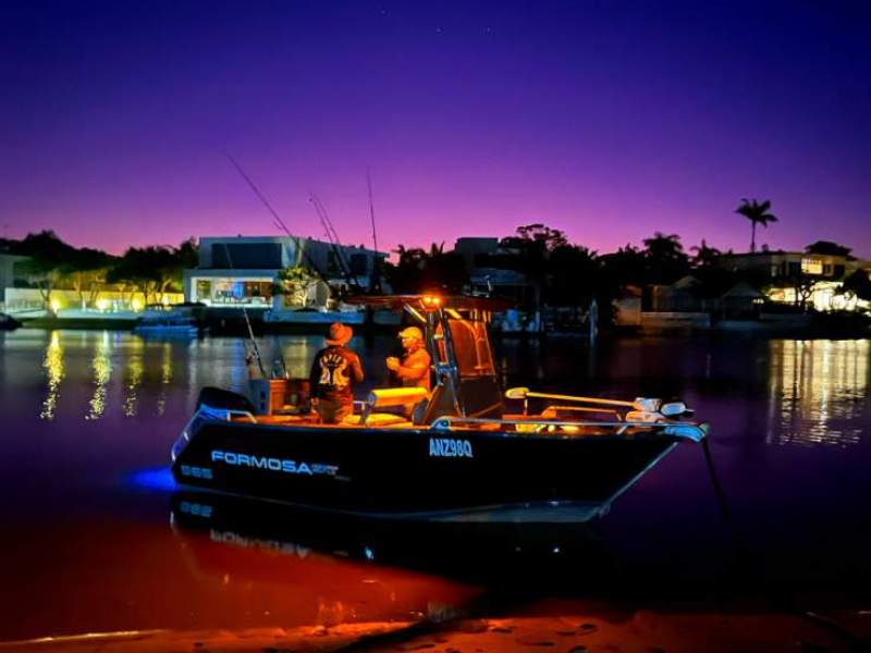 Formosa 565 SRT Centre Console