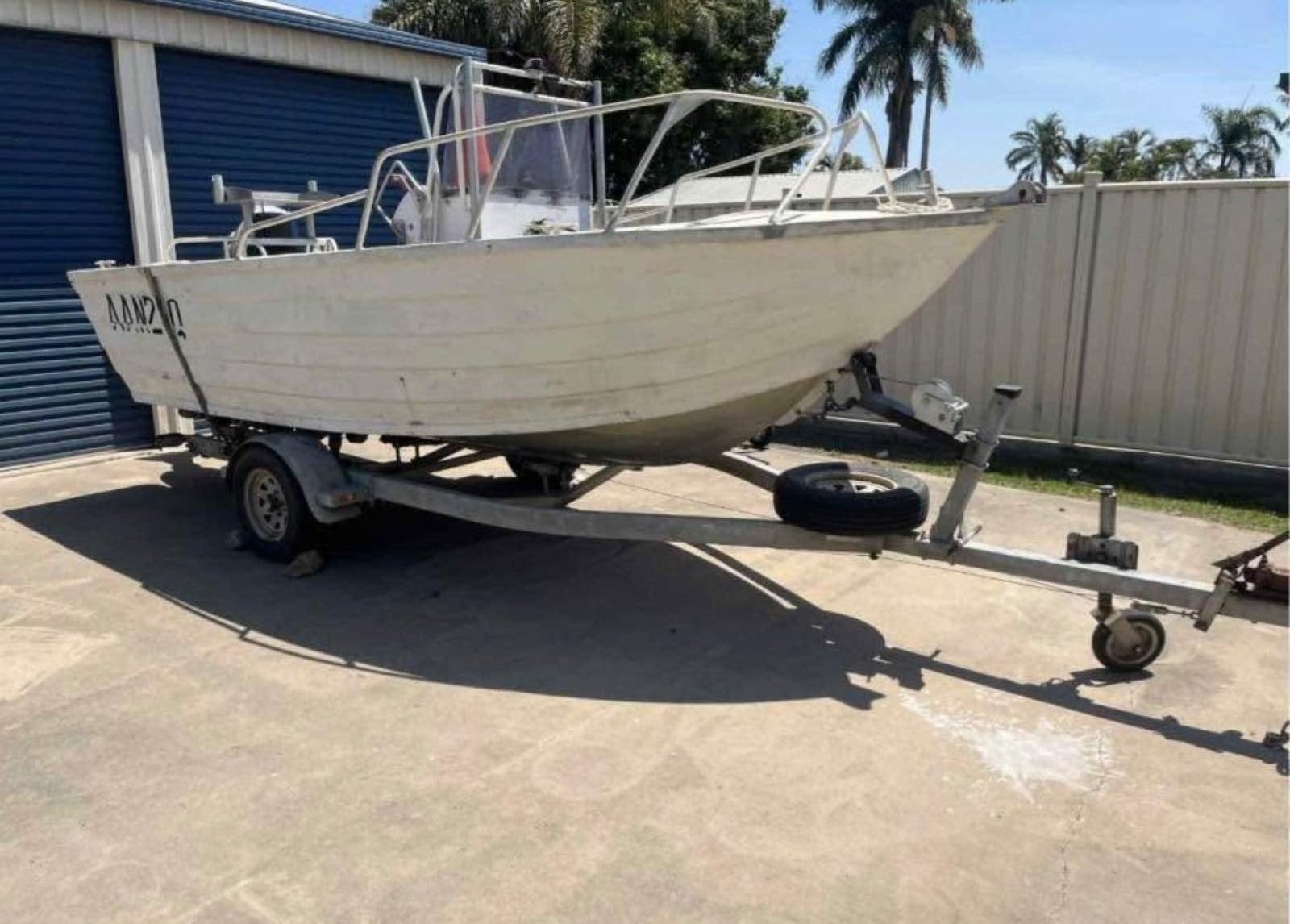 4.8 metre Custom craft 1997 Runabout Tinny