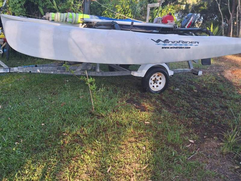 Windrider 17