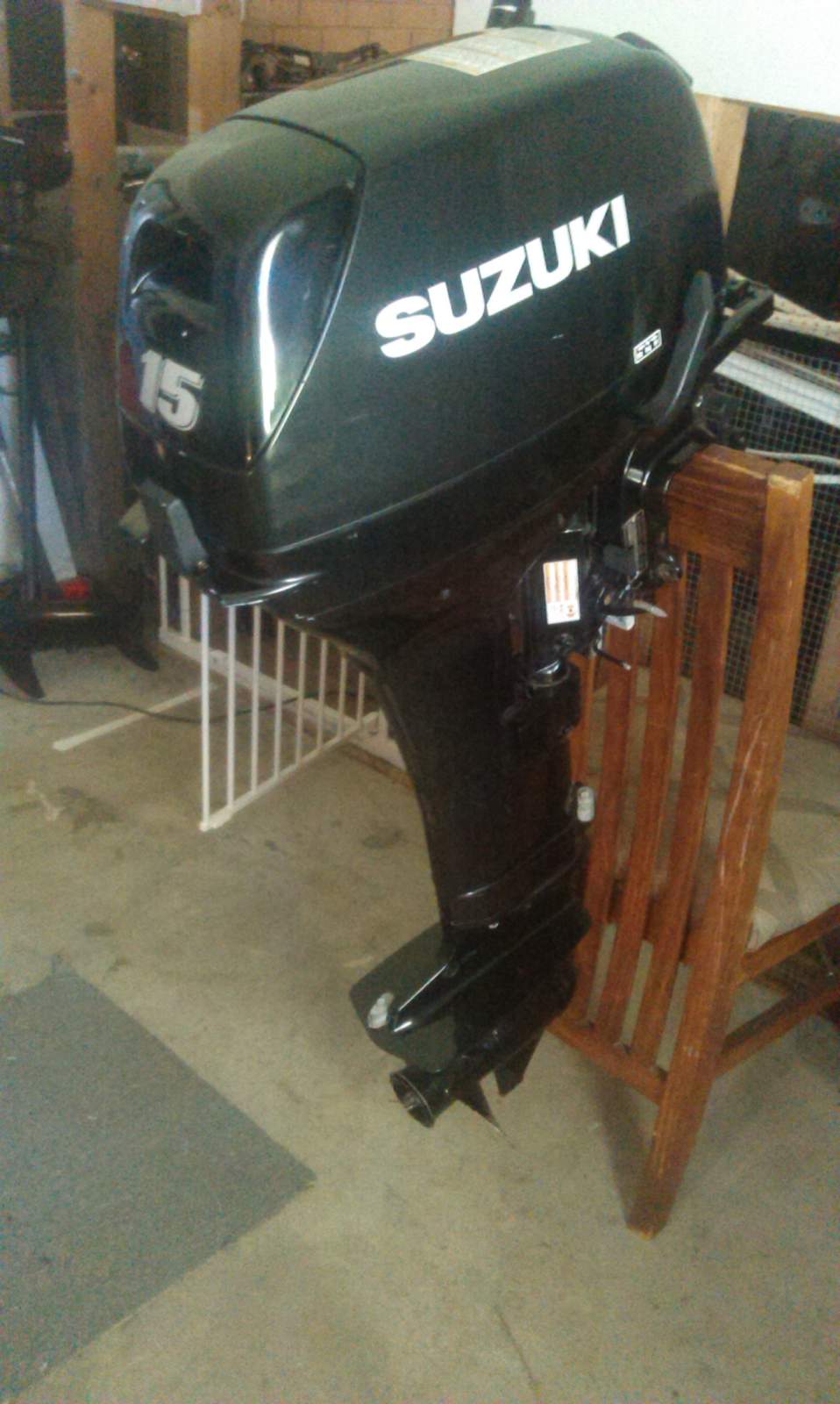 Suzuki 30 hours dt15 2 stroke 15 hp long shaft outboard boat motor vgc