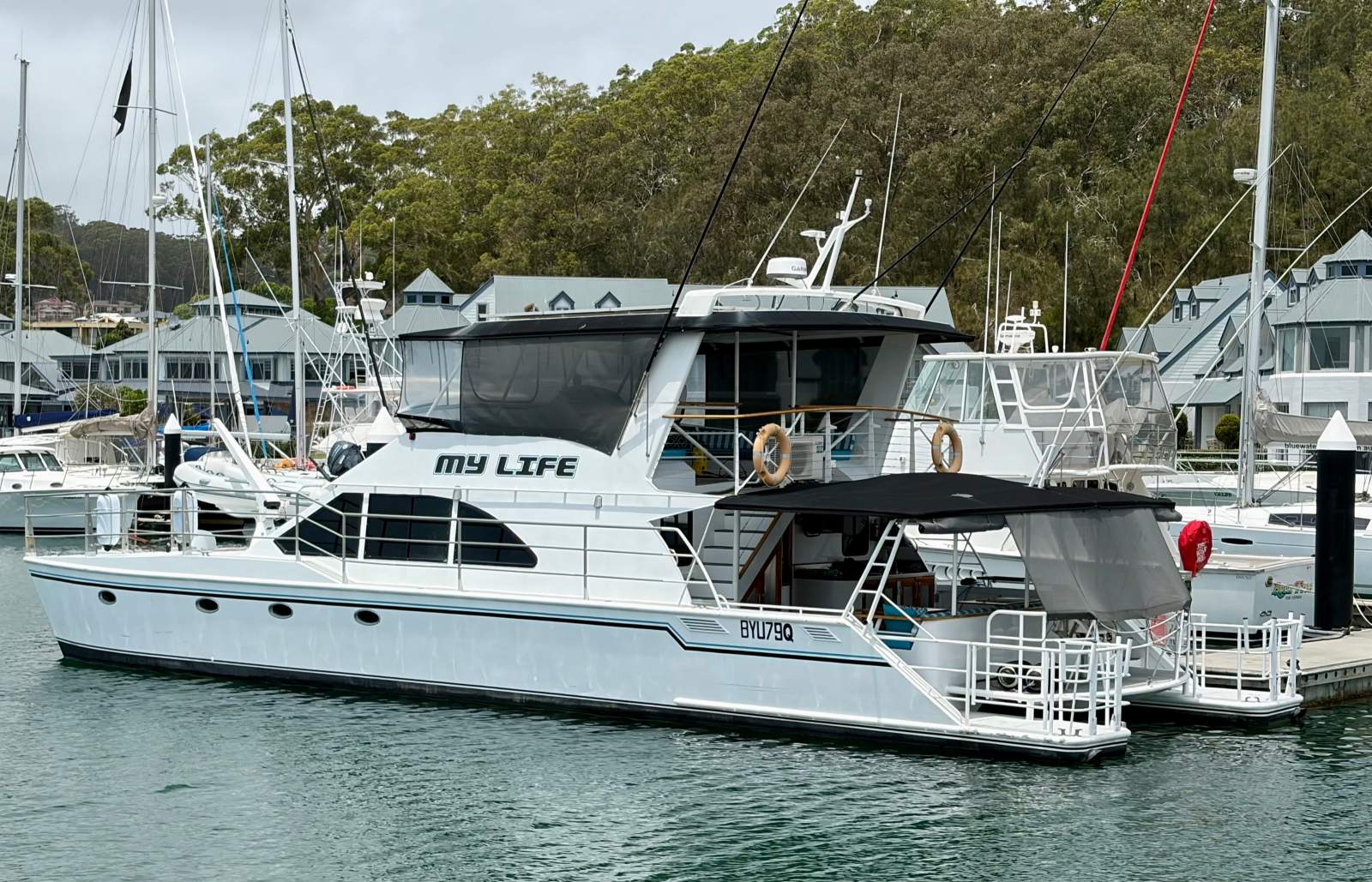 Turncraft 19M Power Cat ~ Off Grid Long Range Explorer.