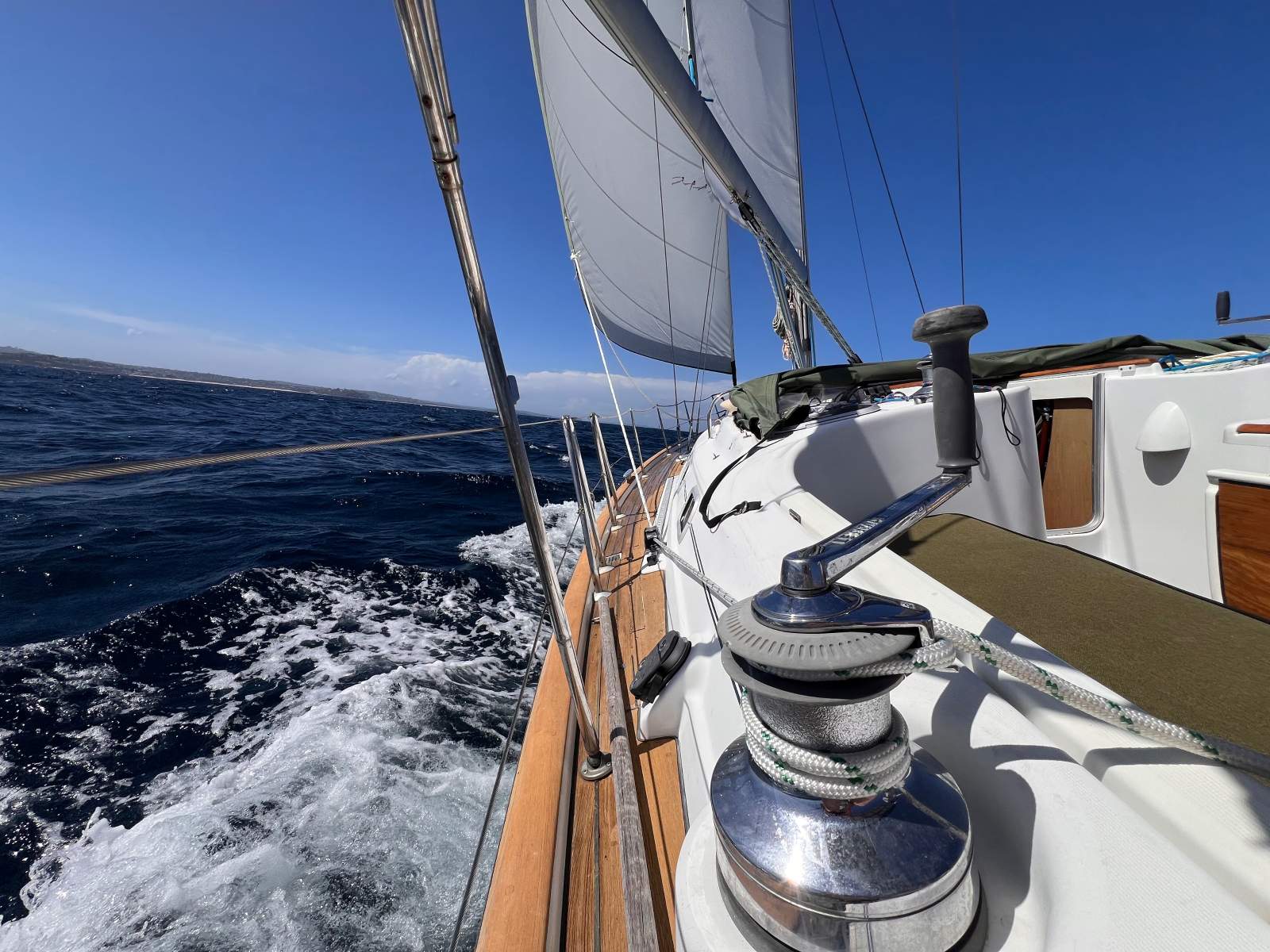 Beneteau Oceanis 411