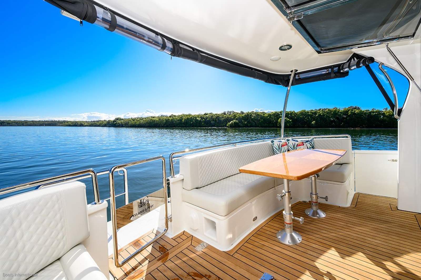 Island Gypsy 40 Wide Body