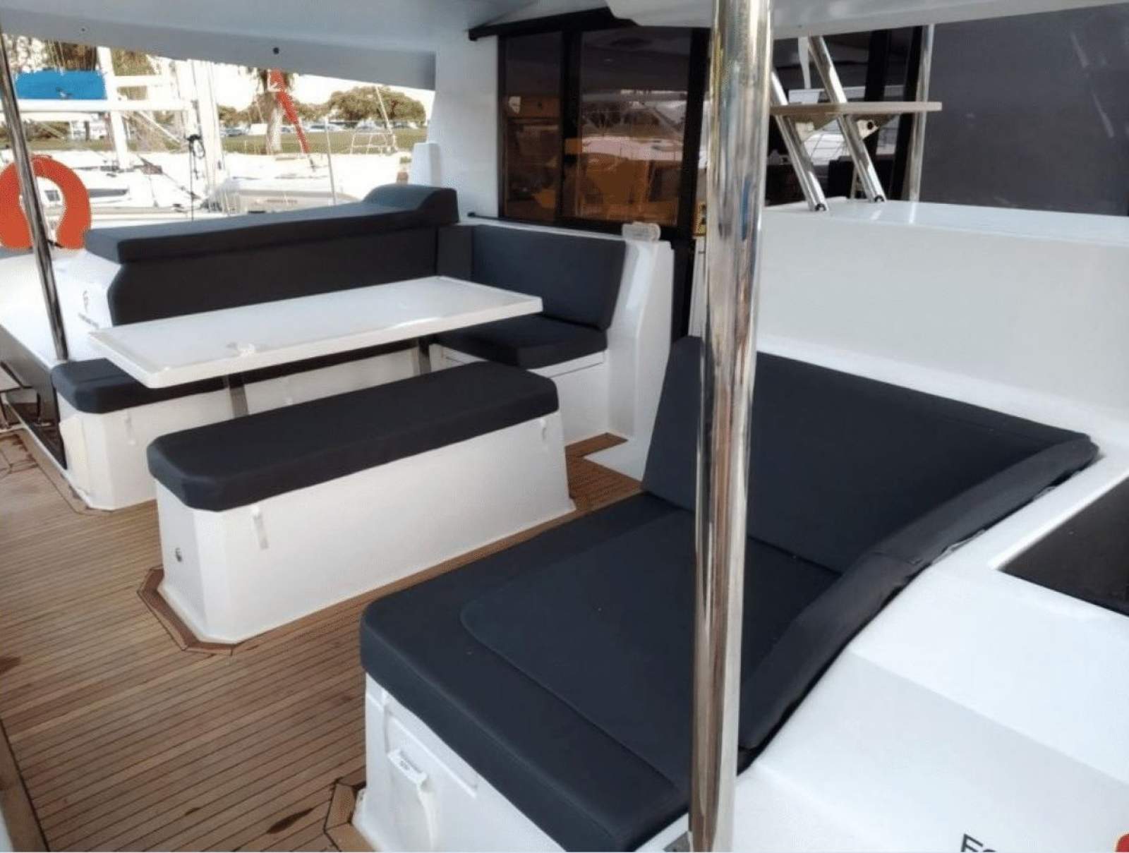 Fountaine Pajot Astrea 42
