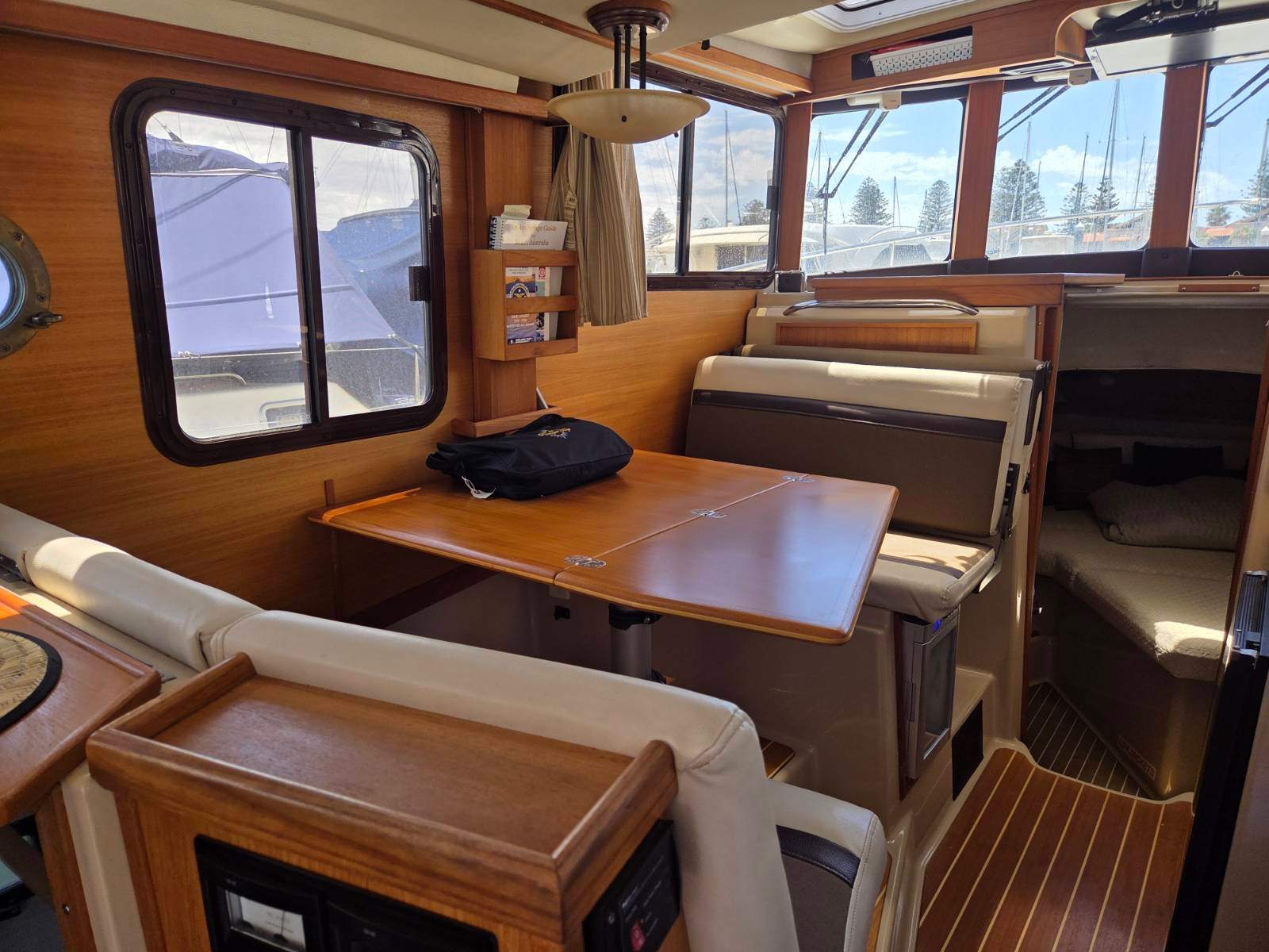 Ranger Tugs R31 USA built current series cruiser Adelaide