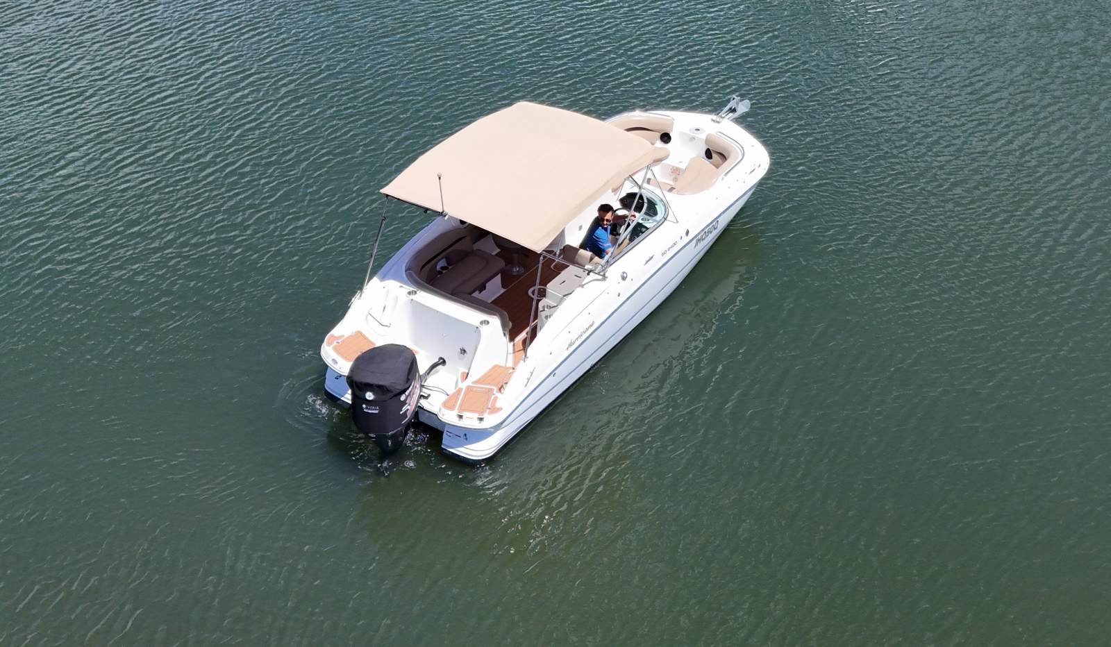 Hurricane Sundeck 2400
