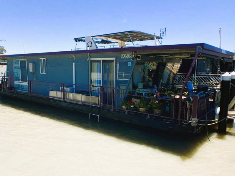 "Pagan Lady" Three Bed, One Bath, Houseboat Sale.