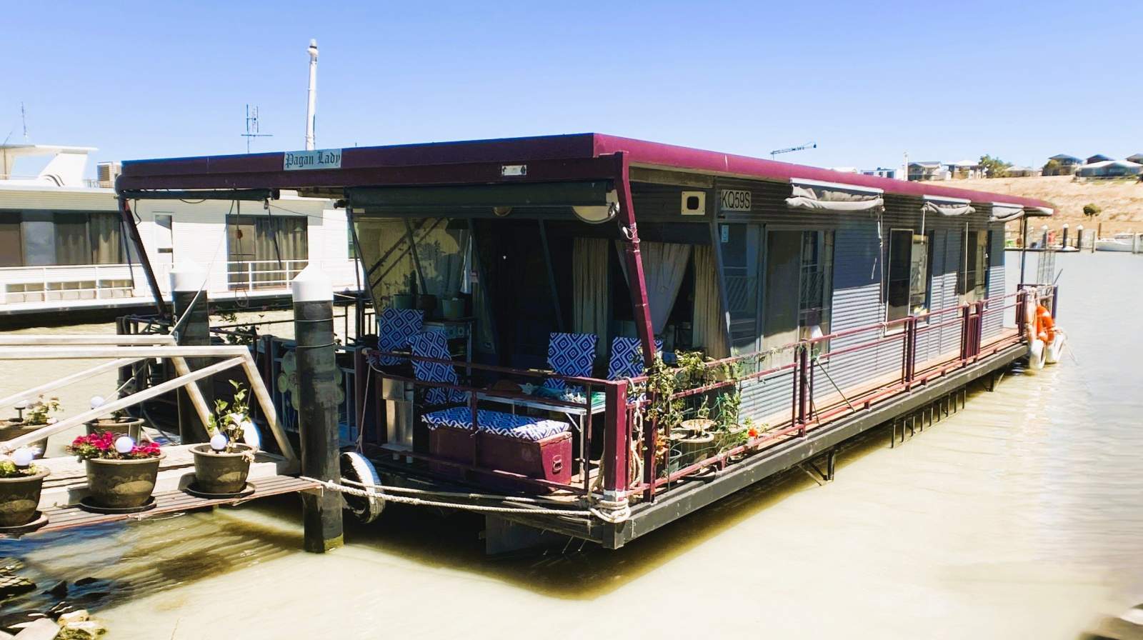 "Pagan Lady" Three Bed, One Bath, Houseboat Sale.