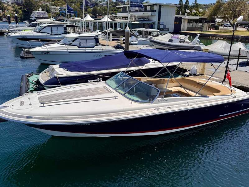 Chris Craft Corsair 28