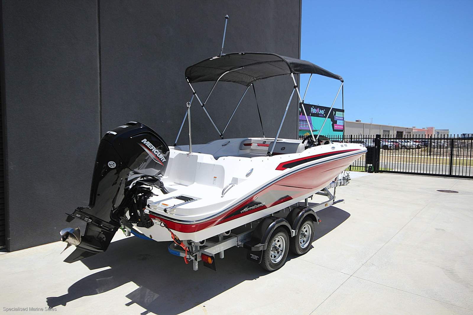 Hurricane SunDeck Sport 185 OB *** AN IDEAL FAMILY DAY BOAT ***