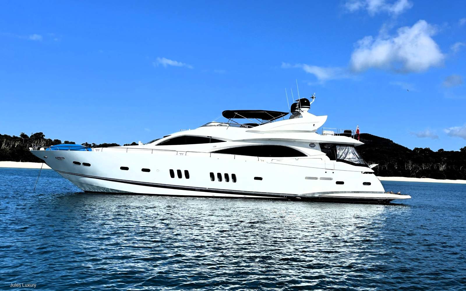 Sunseeker Yacht 90