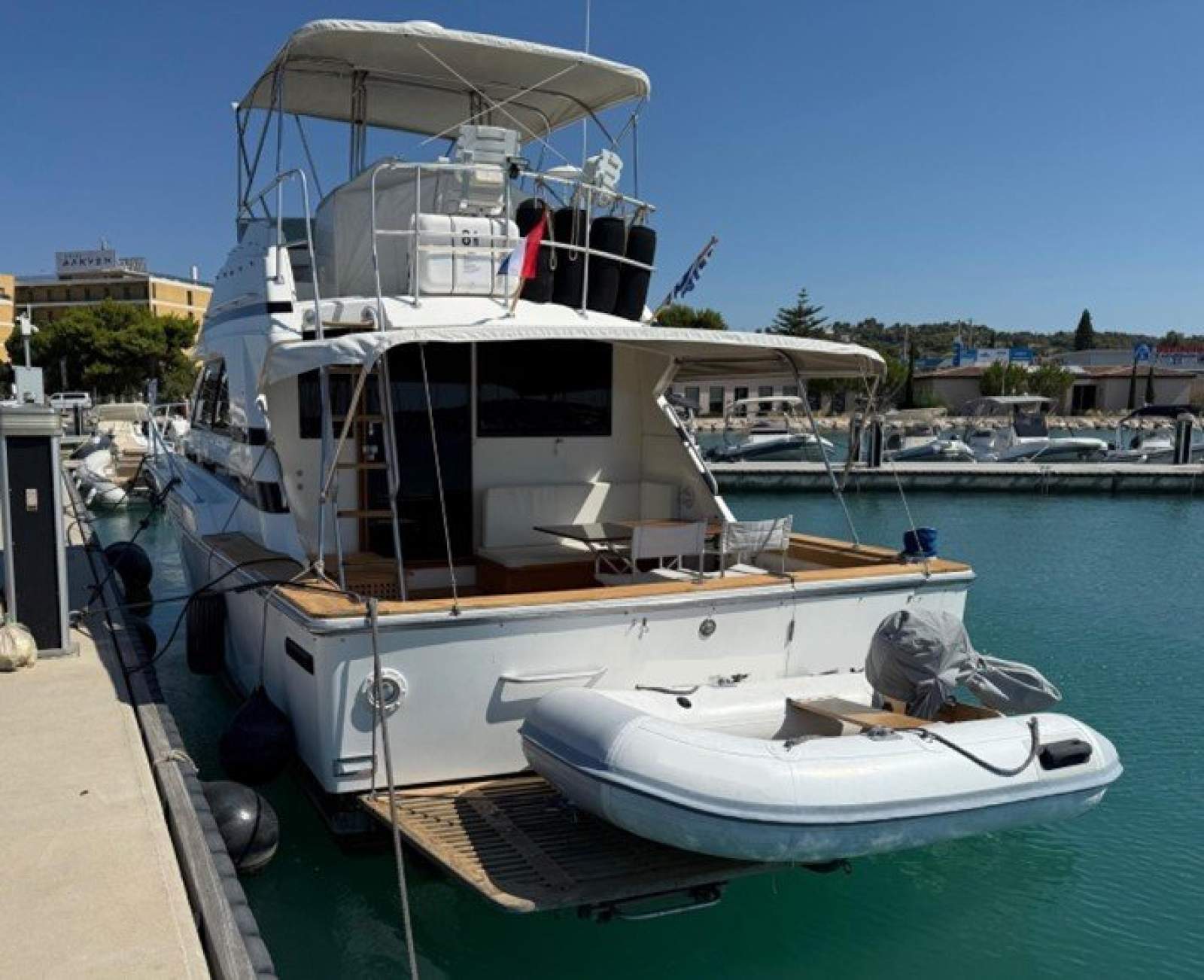 Bertram 37 Convertible