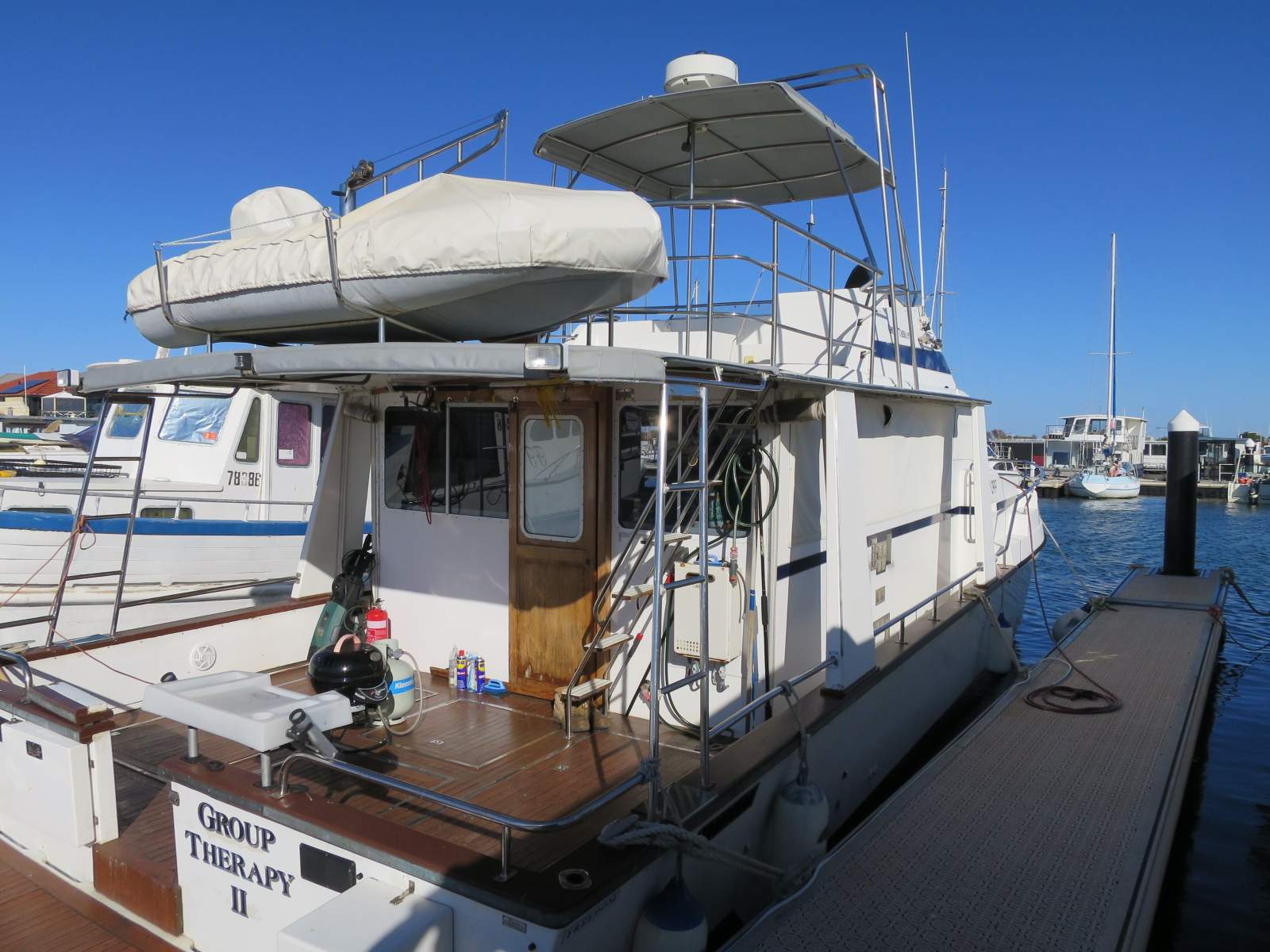 Ocean Trek Flybridge Multi Hull 45' TWO BEDROOM WATERFRONT APPARTMENT
