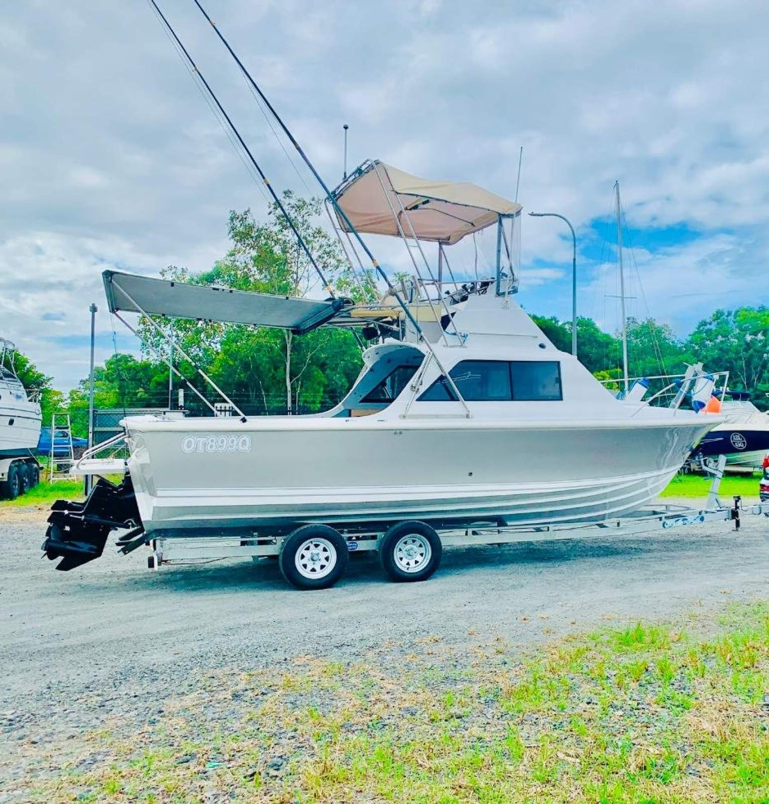 Bertram 26 Flybridge