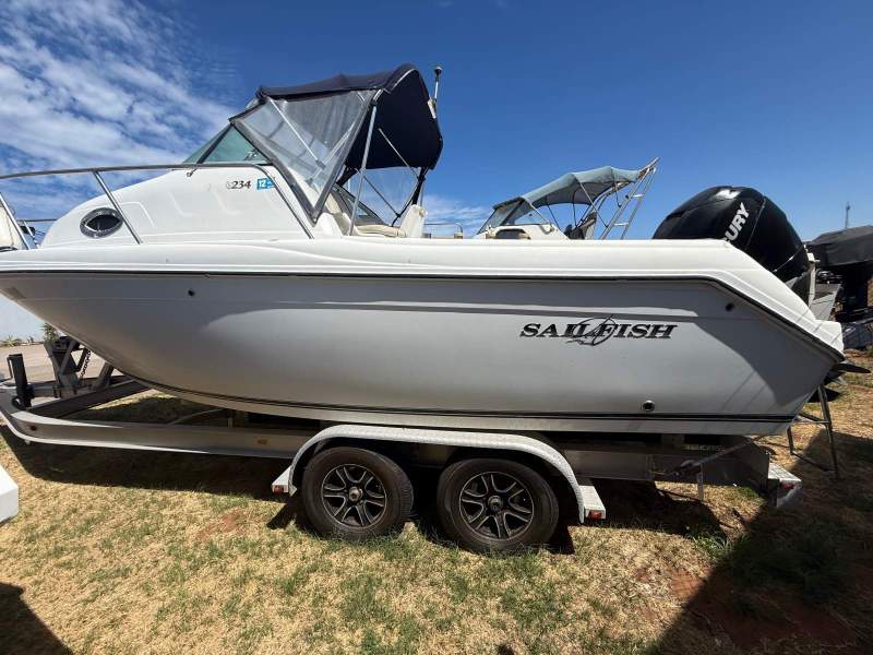 Sailfish 234WAC ultimate boat 3.2tone including trailer