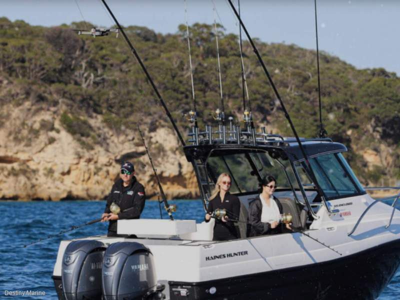 Haines Hunter 725 Enclosed