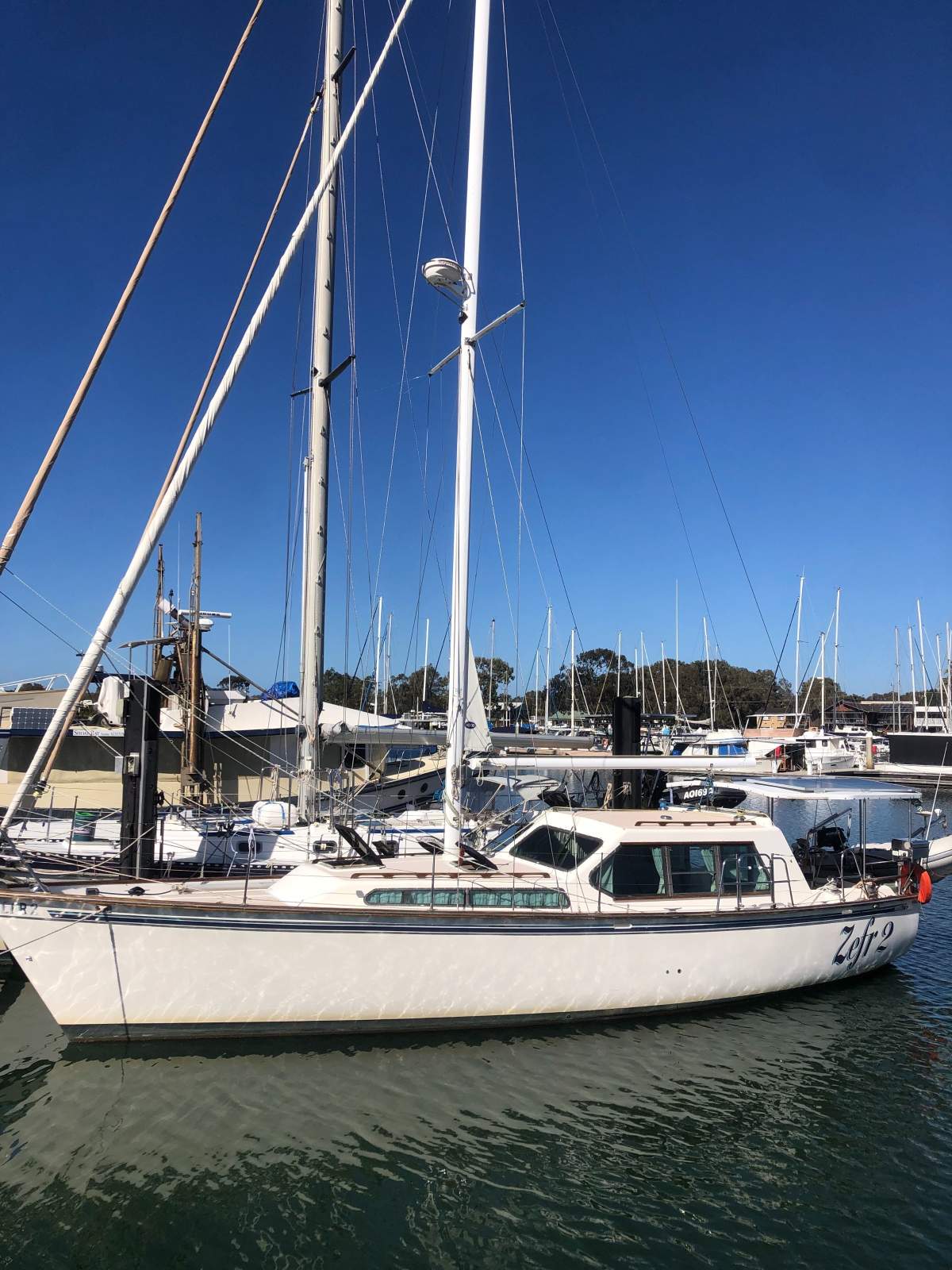 Zeston 40 Pilothouse