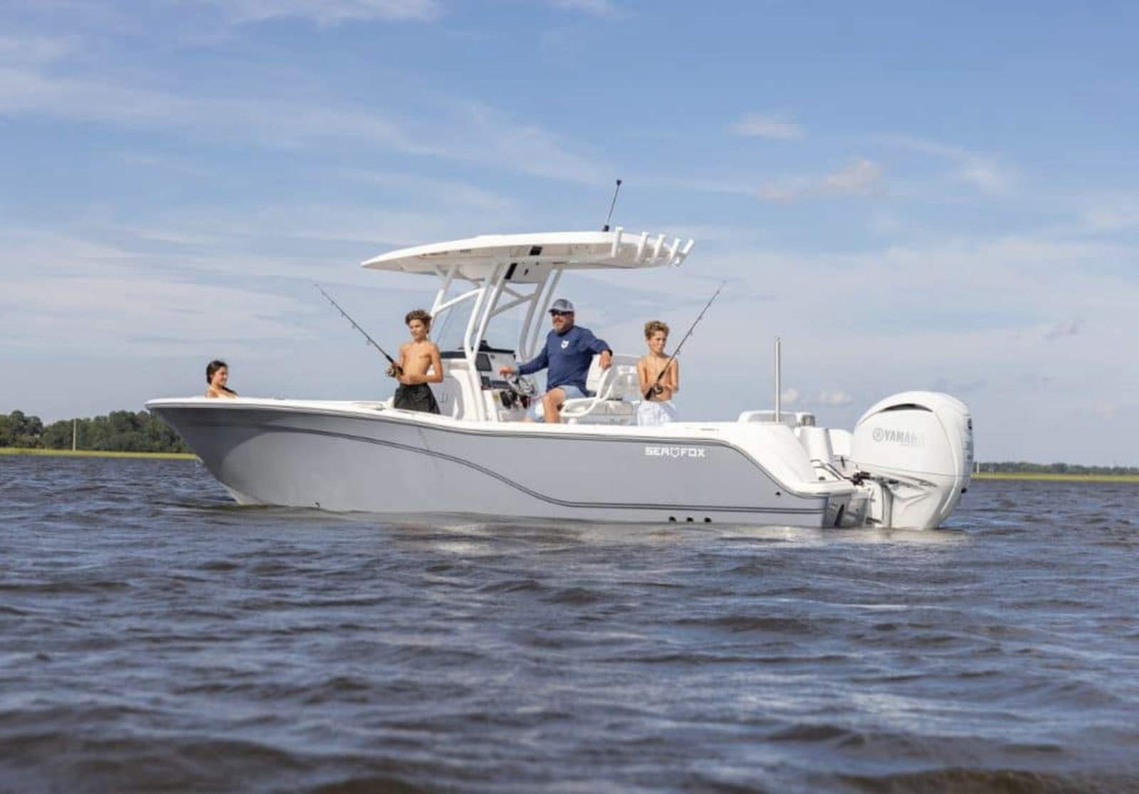 New Sea Fox 248 Commander