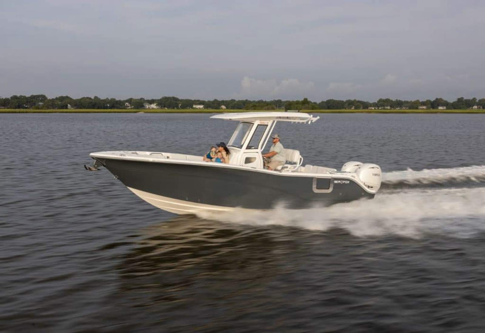 New Sea Fox 268 Commander