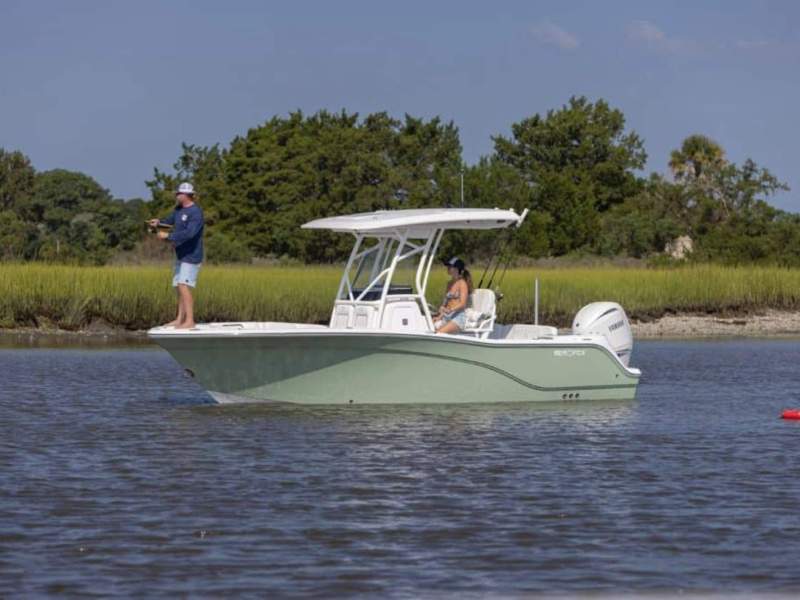 Sea Fox 228 Commander