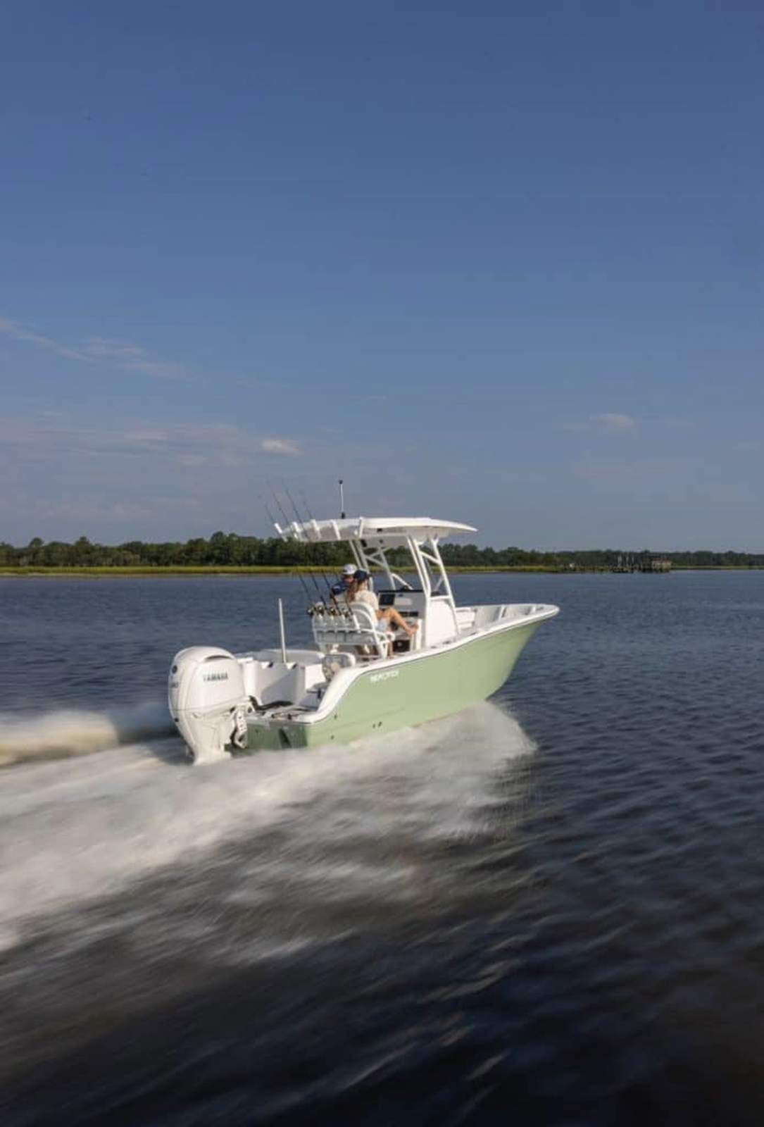 New Sea Fox 228 Commander