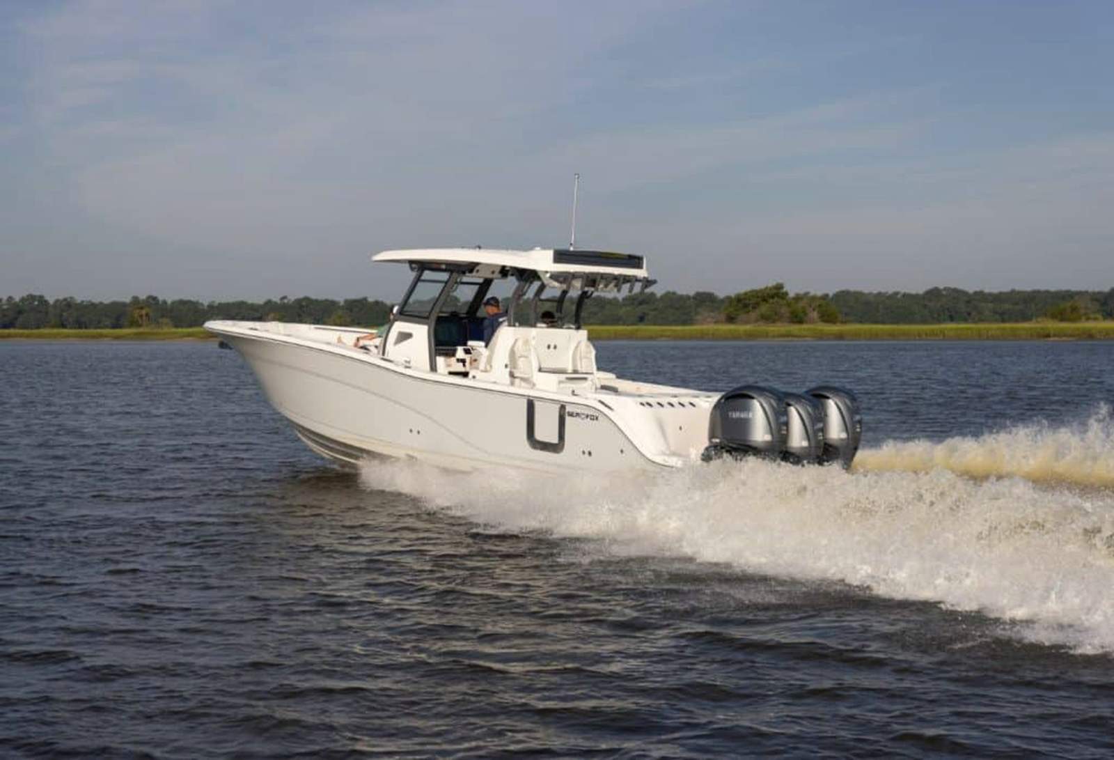 New Sea Fox 368 Commander