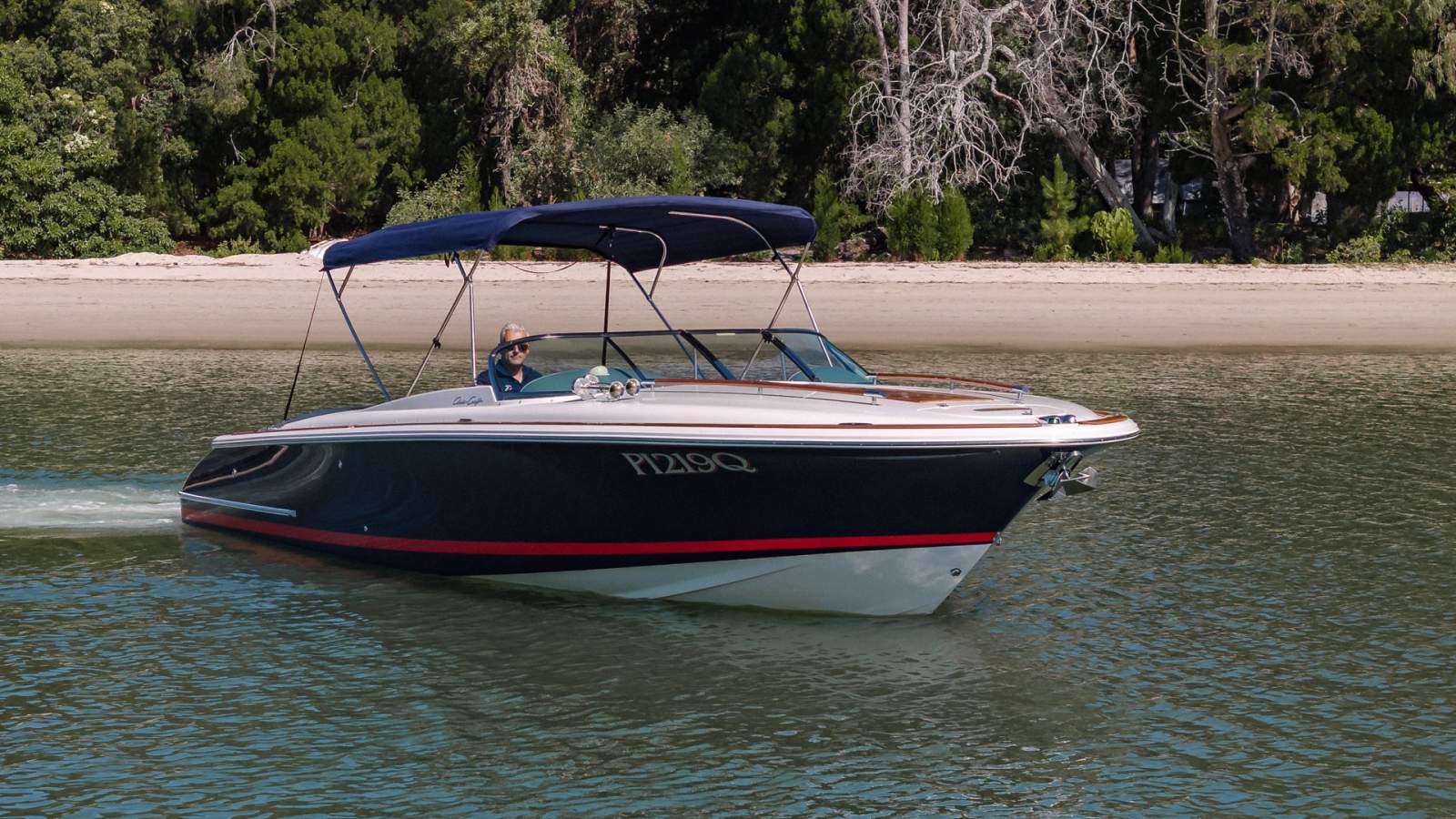 Chris Craft Corsair 28