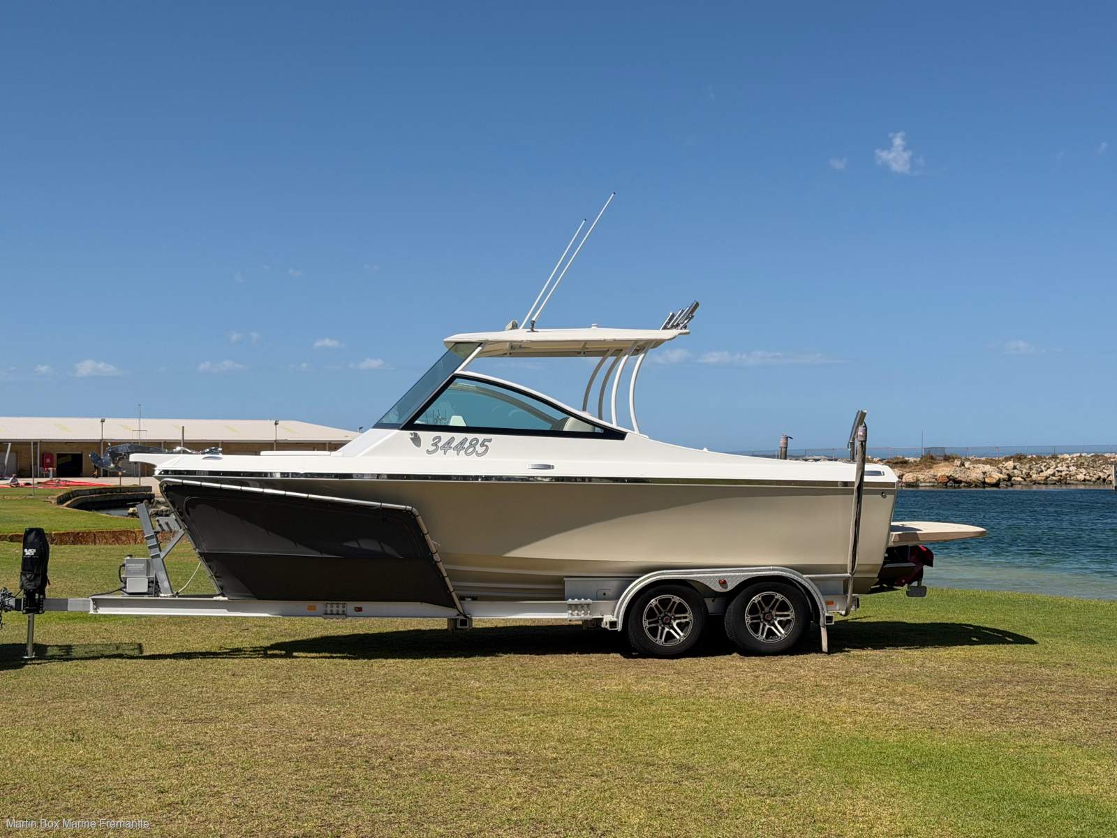 Caribbean Reef Runner 21 with 370Hp MerCruiser and Hamilton Jet Drive