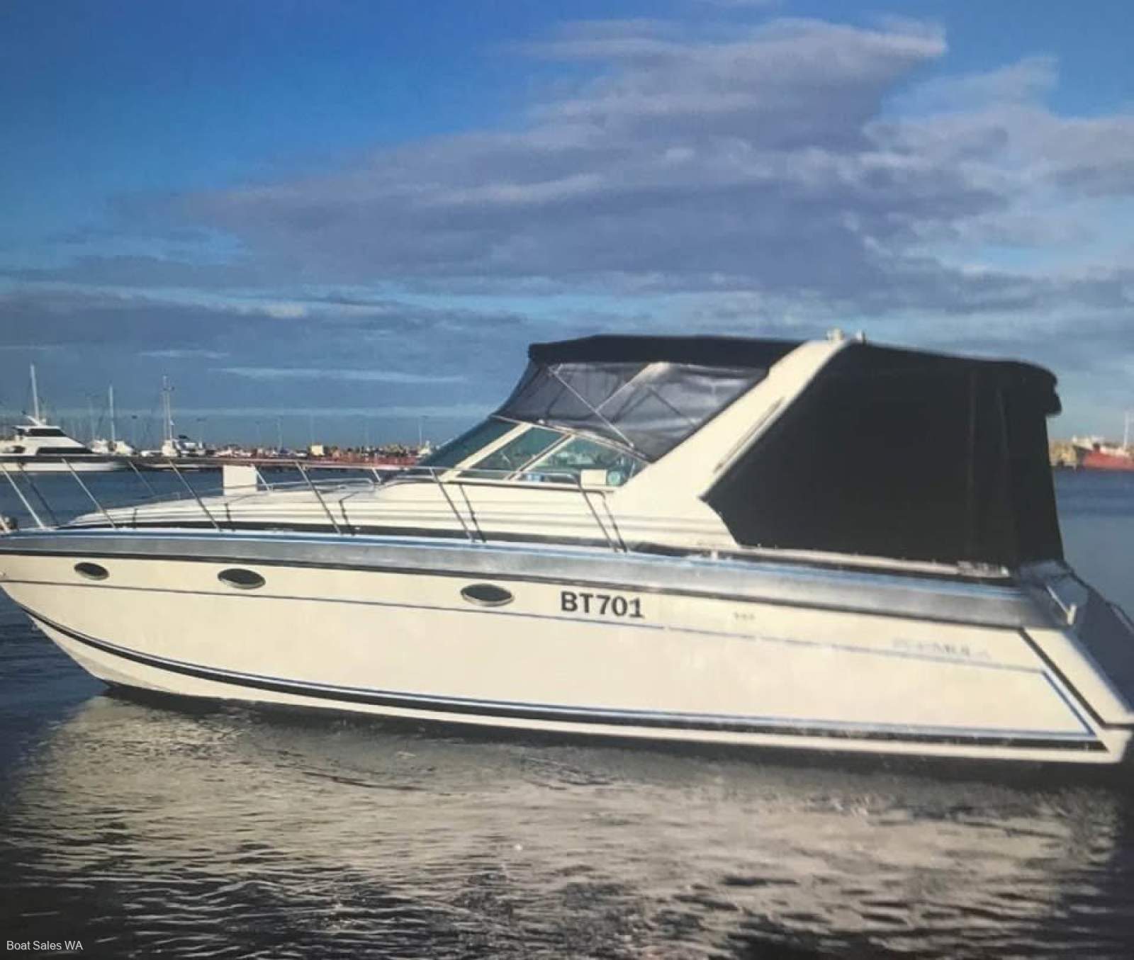 Formula 34 Performance Cruiser Hard stand storage can be transferable