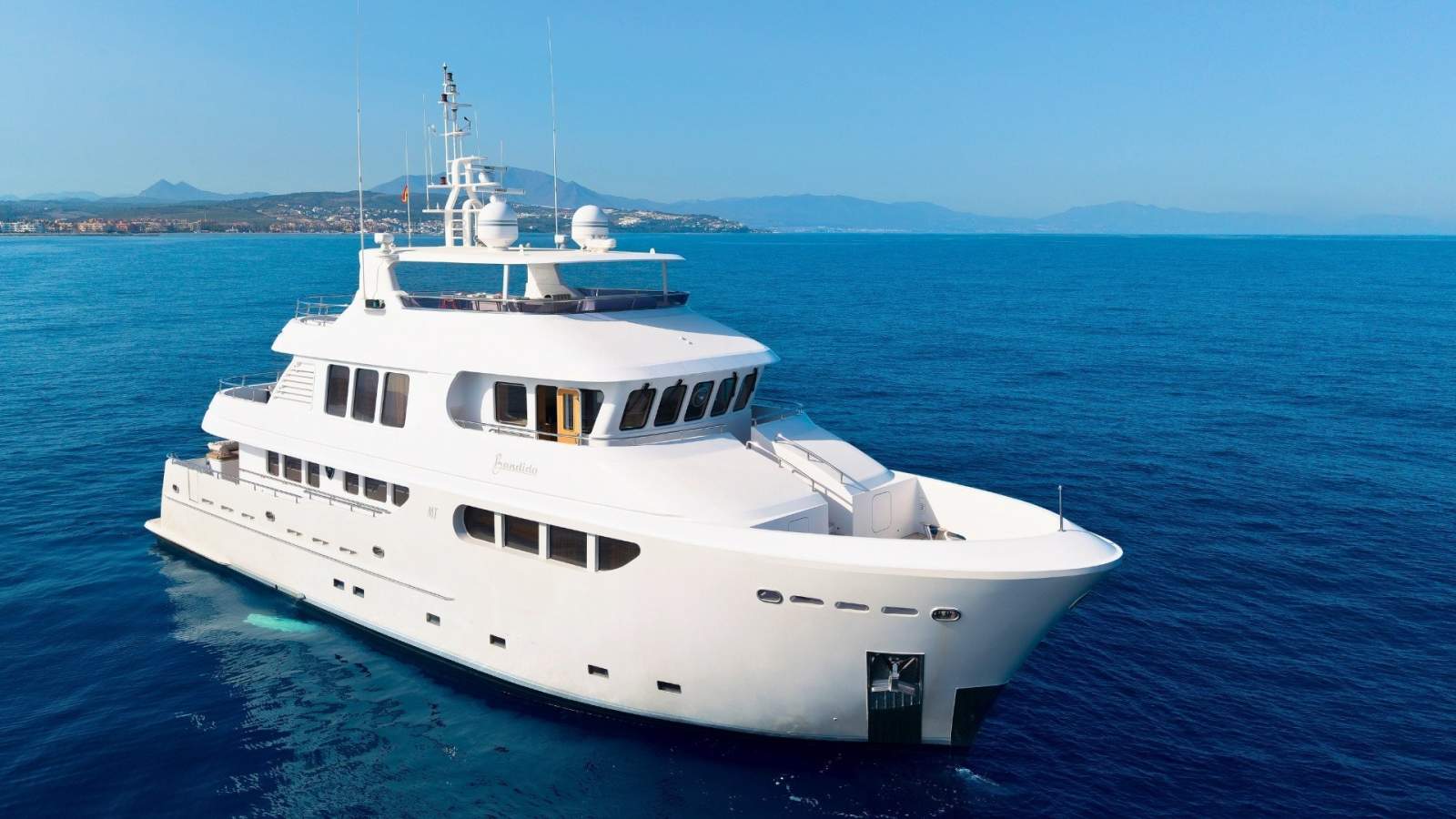 Jade Tri-Deck Motor Yacht Bandido 90