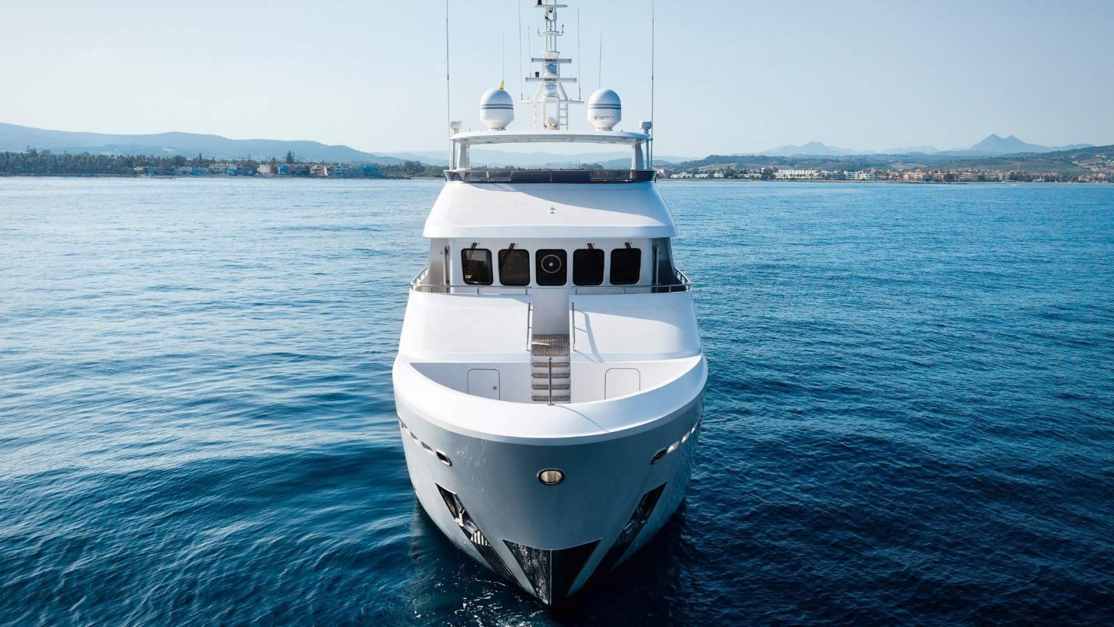 Jade Tri-Deck Motor Yacht Bandido 90