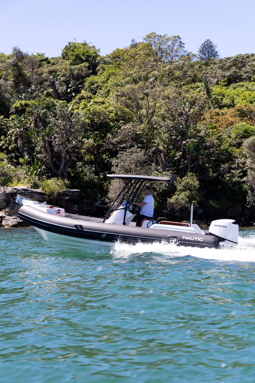 Nautic NM680:IN MOTION