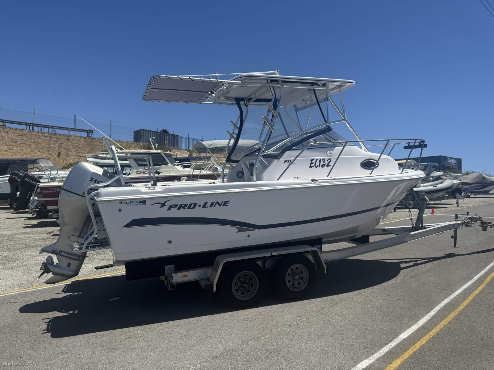 Pro-line 20 Express 2009 Model very neat and tidy. 150hp Honda 4str