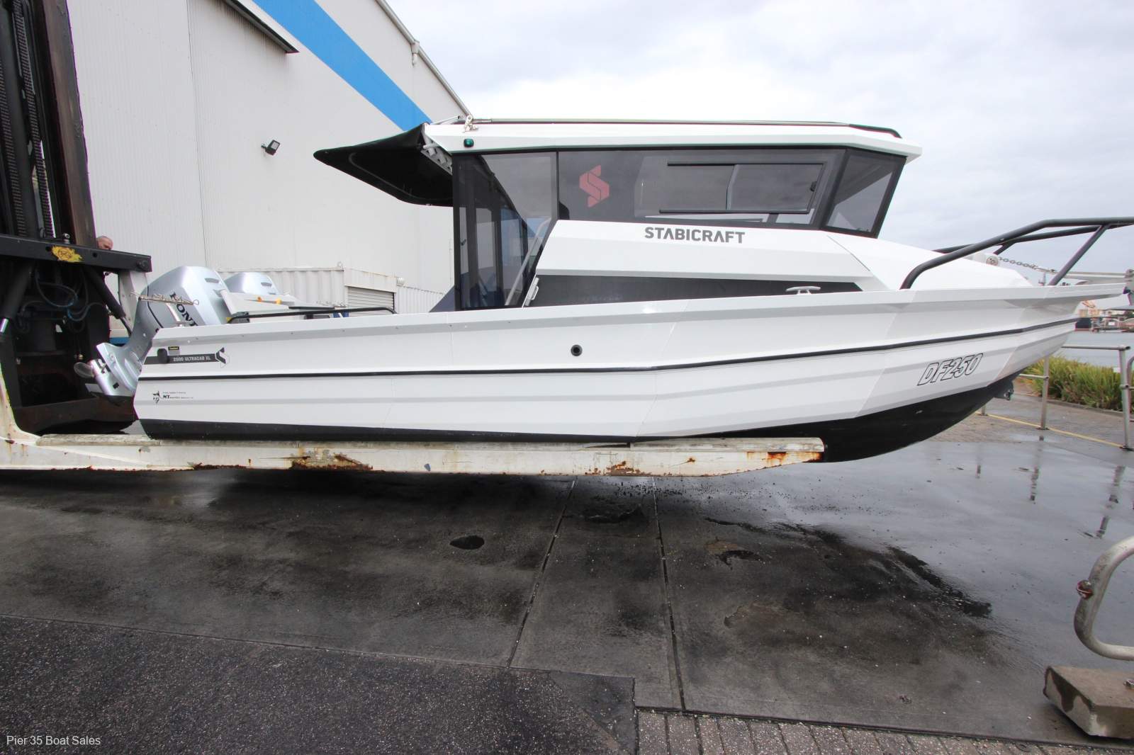 Stabicraft 2500 Ultracab