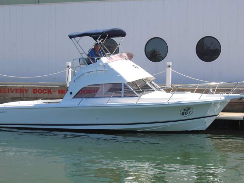 Caribbean 27 Flybridge Cruiser