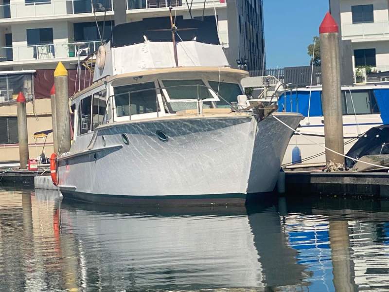 Wal Shirt Flybridge Cruiser