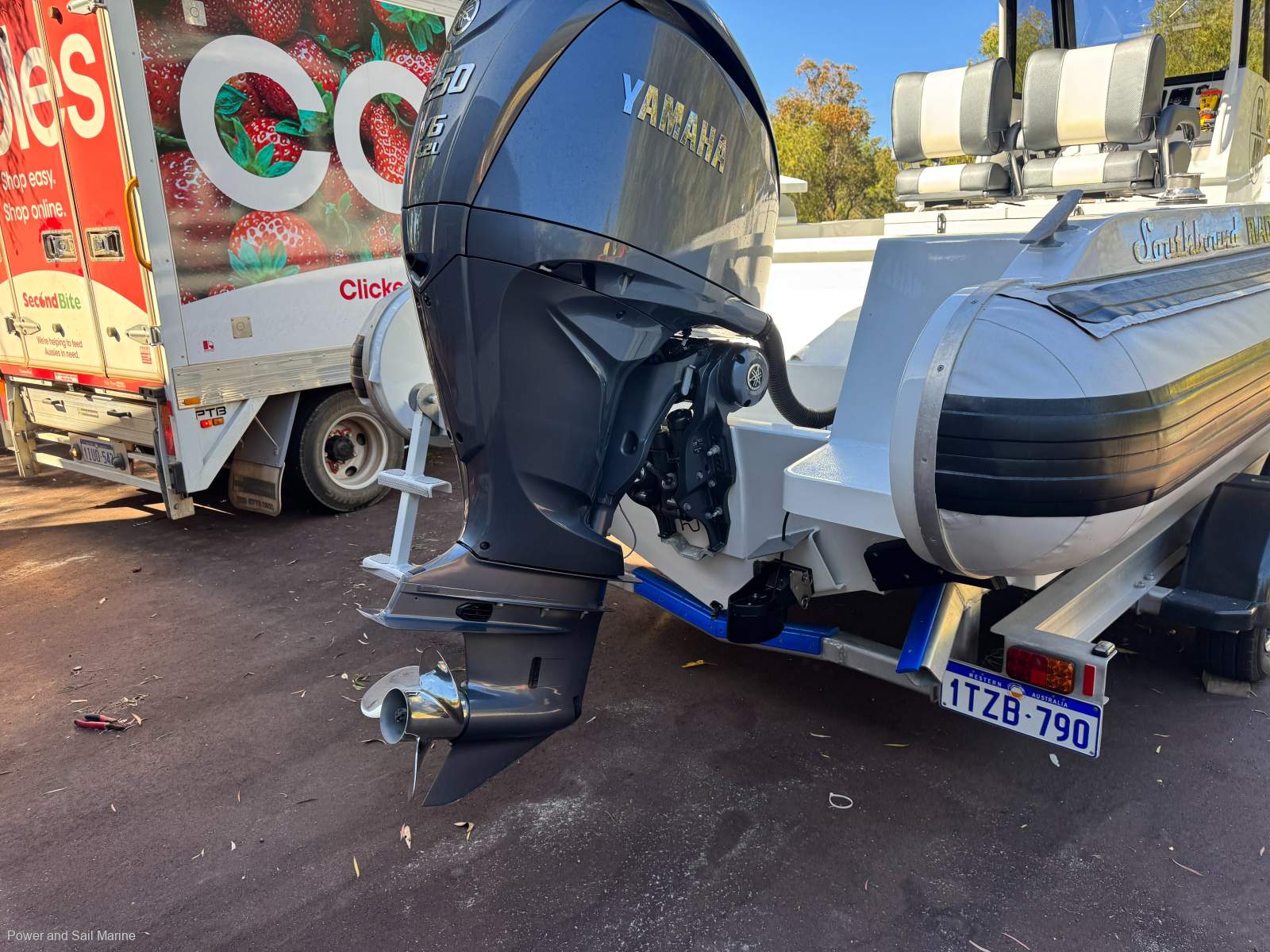 Southbound Riad RIB Foam Collar Rib 6.75m