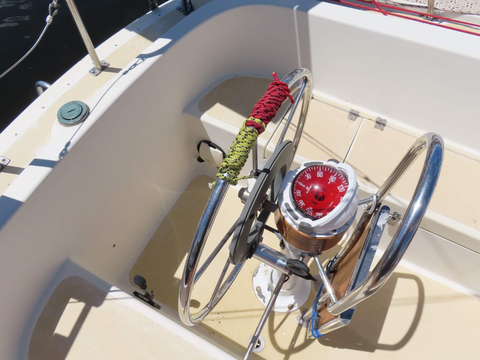Traditional 30 EXTENSIVELY UPGRADED, IMPRESSIVE CRUISER/RACER! For Sale ...
