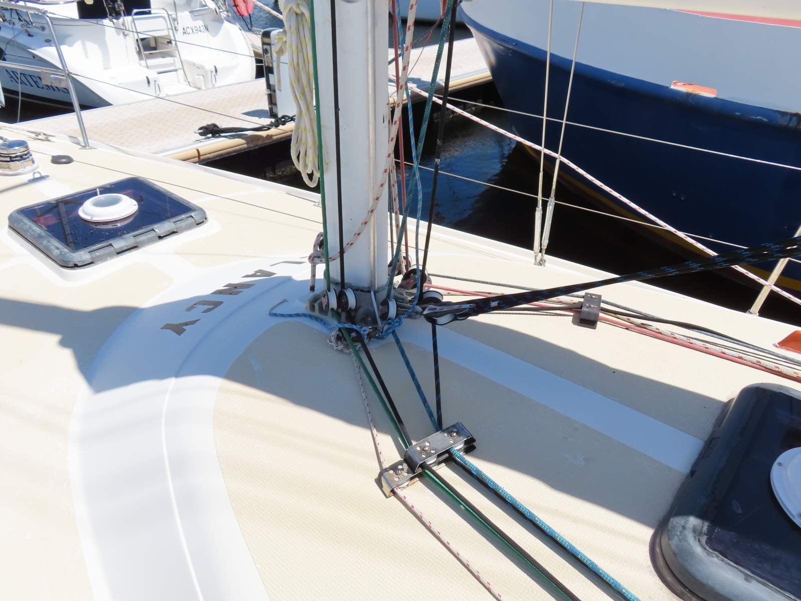 Traditional 30 EXTENSIVELY UPGRADED, IMPRESSIVE CRUISER/RACER! For Sale ...